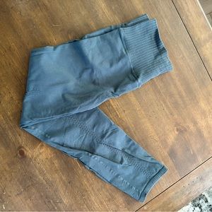 Free people Movement Good Karma High Rise Leggings 7/8 Sz M/L washed blue grey